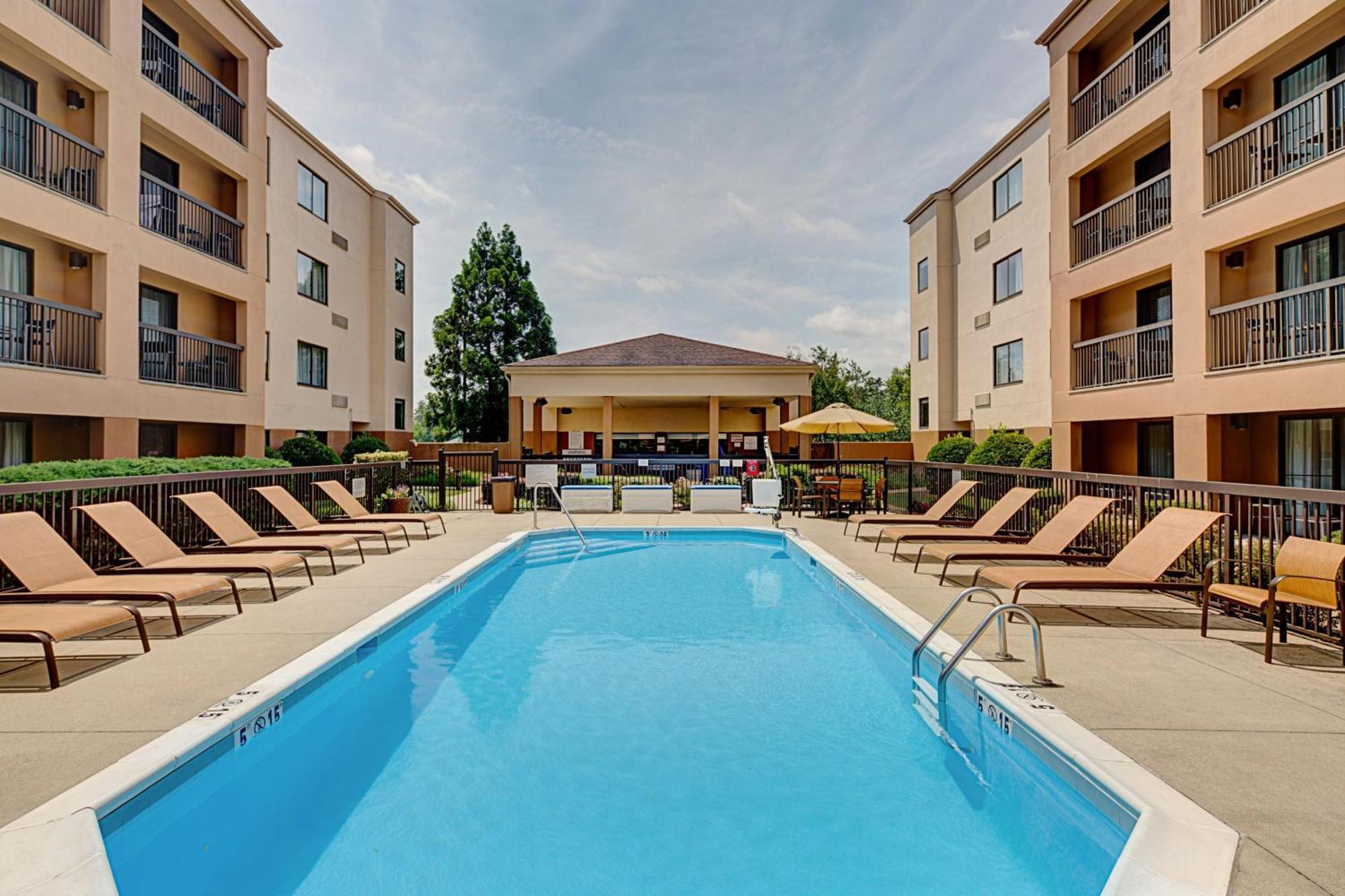 Hotel Courtyard Near Duke University/downtown Durham