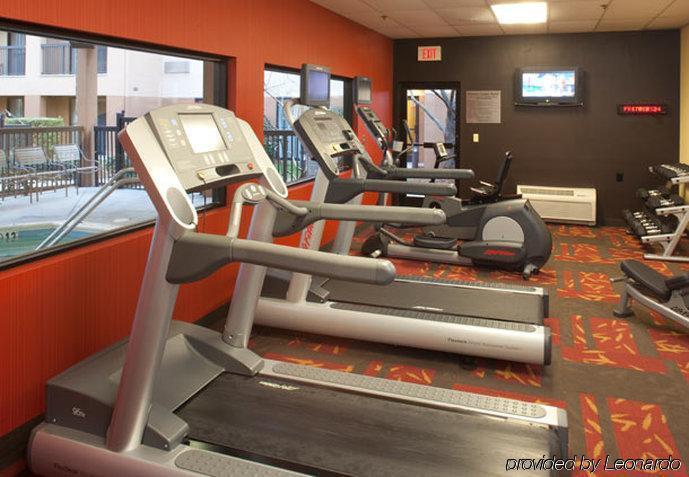 Courtyard Near Duke University/downtown Hotel 3*