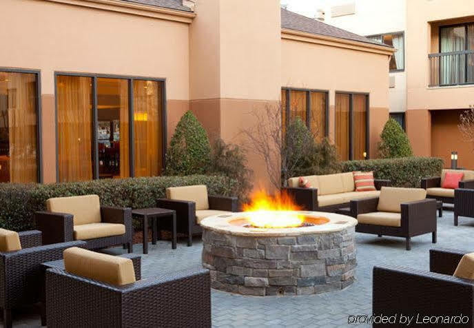Courtyard Near Duke University/downtown 3*